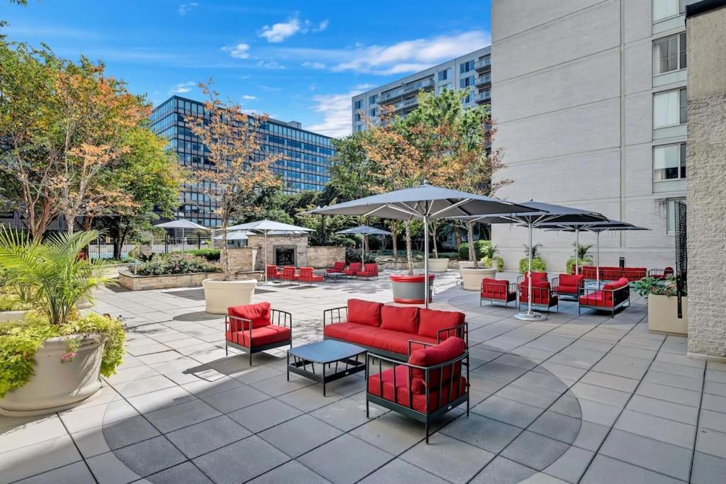 Modern Apartment At Crystal City 阿林顿 外观 照片